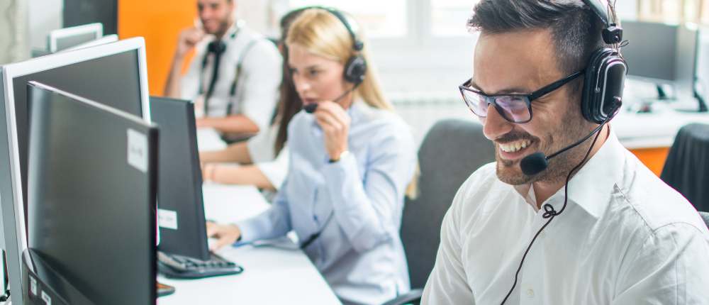 Optimizing Sales Efficiency Exploring the Power of Aircall Man is providing customer services